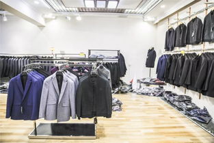 服裝工廠南遷促清倉(cāng)，大興全場(chǎng)服飾50元起搶購(gòu)熱潮